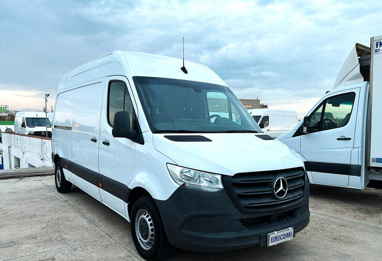 Mercedes Benz Sprinter 314 F 39/35 - Fourgon utilitaire: photos 3 Mercedes Benz Sprinter 314 F 39/35 - Fourgon utilitaire: photos 3