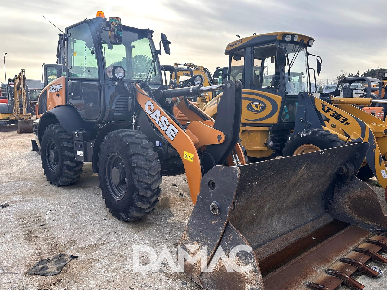 CASE 321F - Chargeuse sur pneus: photos 1 CASE 321F - Chargeuse sur pneus: photos 1