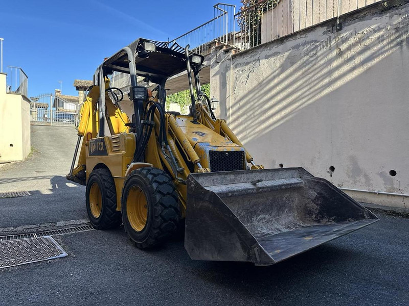 JCB 1CX-HF - Tractopelle: photos 1 JCB 1CX-HF - Tractopelle: photos 1