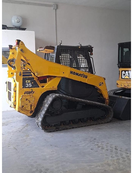 Komatsu CK35 - Chargeuse compacte sur chenilles: photos 4 Komatsu CK35 - Chargeuse compacte sur chenilles: photos 4
