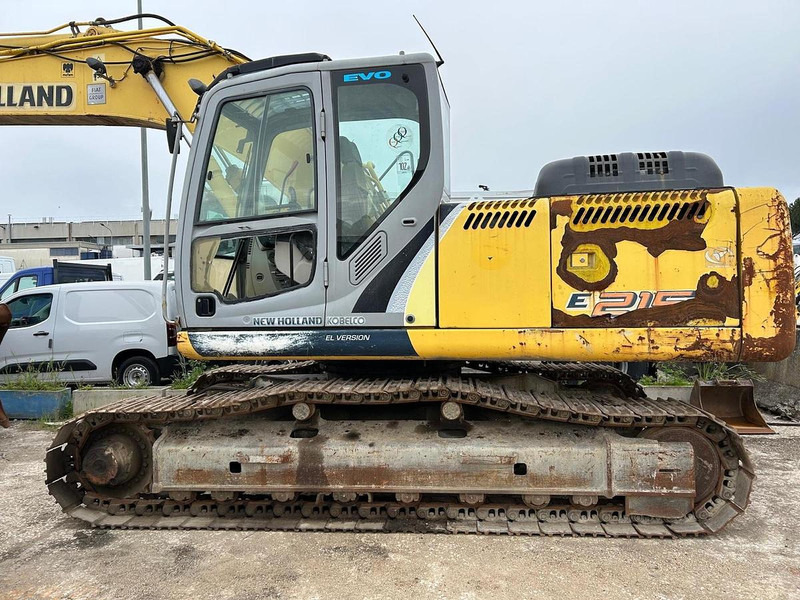 New Holland E215B - Pelle: photos 3 New Holland E215B - Pelle: photos 3