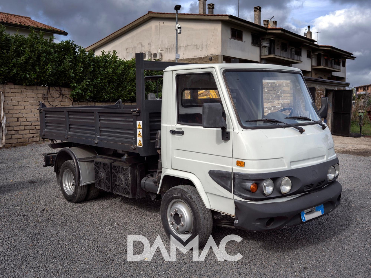 Tipper trucks - Camion benne: photos 1 Tipper trucks - Camion benne: photos 1