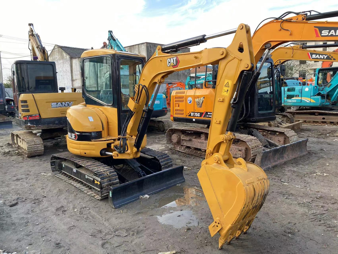 CATERPILLAR 303.5E2 - Mini pelle: photos 4 CATERPILLAR 303.5E2 - Mini pelle: photos 4