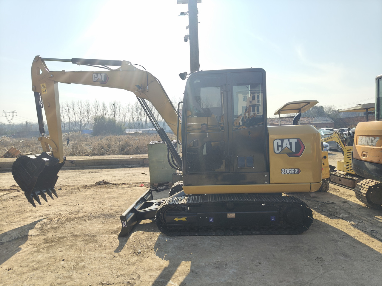 CATERPILLAR 306E2 - Pelle sur chenille: photos 2 CATERPILLAR 306E2 - Pelle sur chenille: photos 2