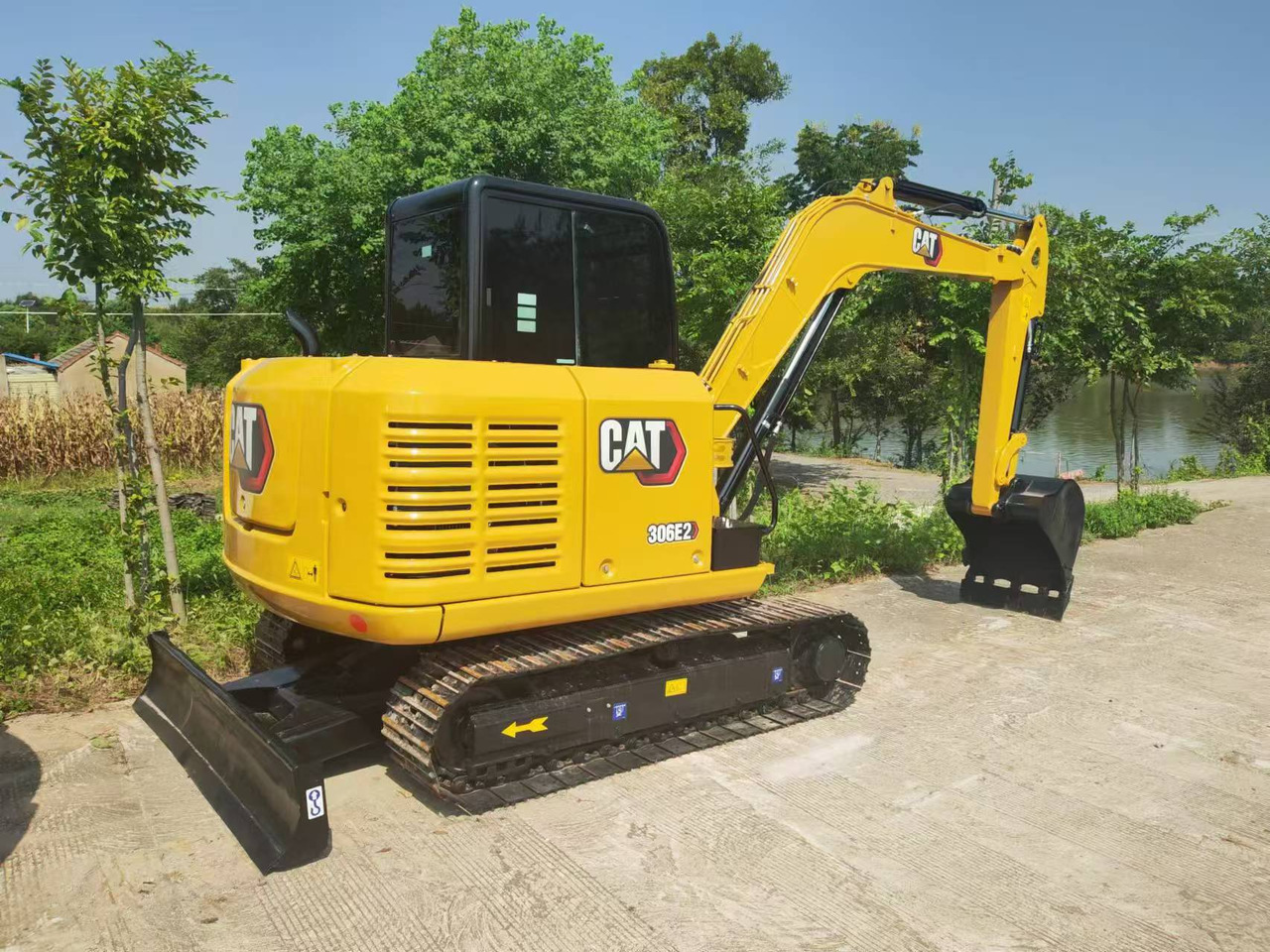 CATERPILLAR 306E2 - Pelle sur chenille: photos 1 CATERPILLAR 306E2 - Pelle sur chenille: photos 1