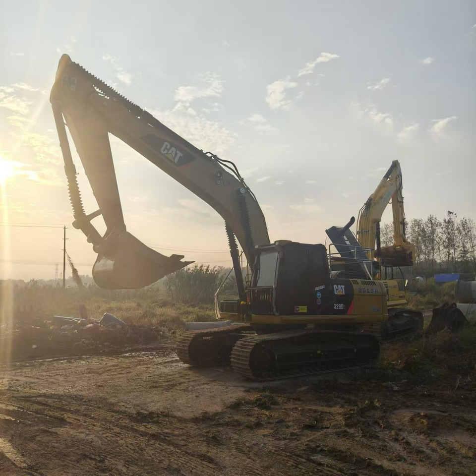 CATERPILLAR 329D2 - Pelle sur chenille: photos 5 CATERPILLAR 329D2 - Pelle sur chenille: photos 5