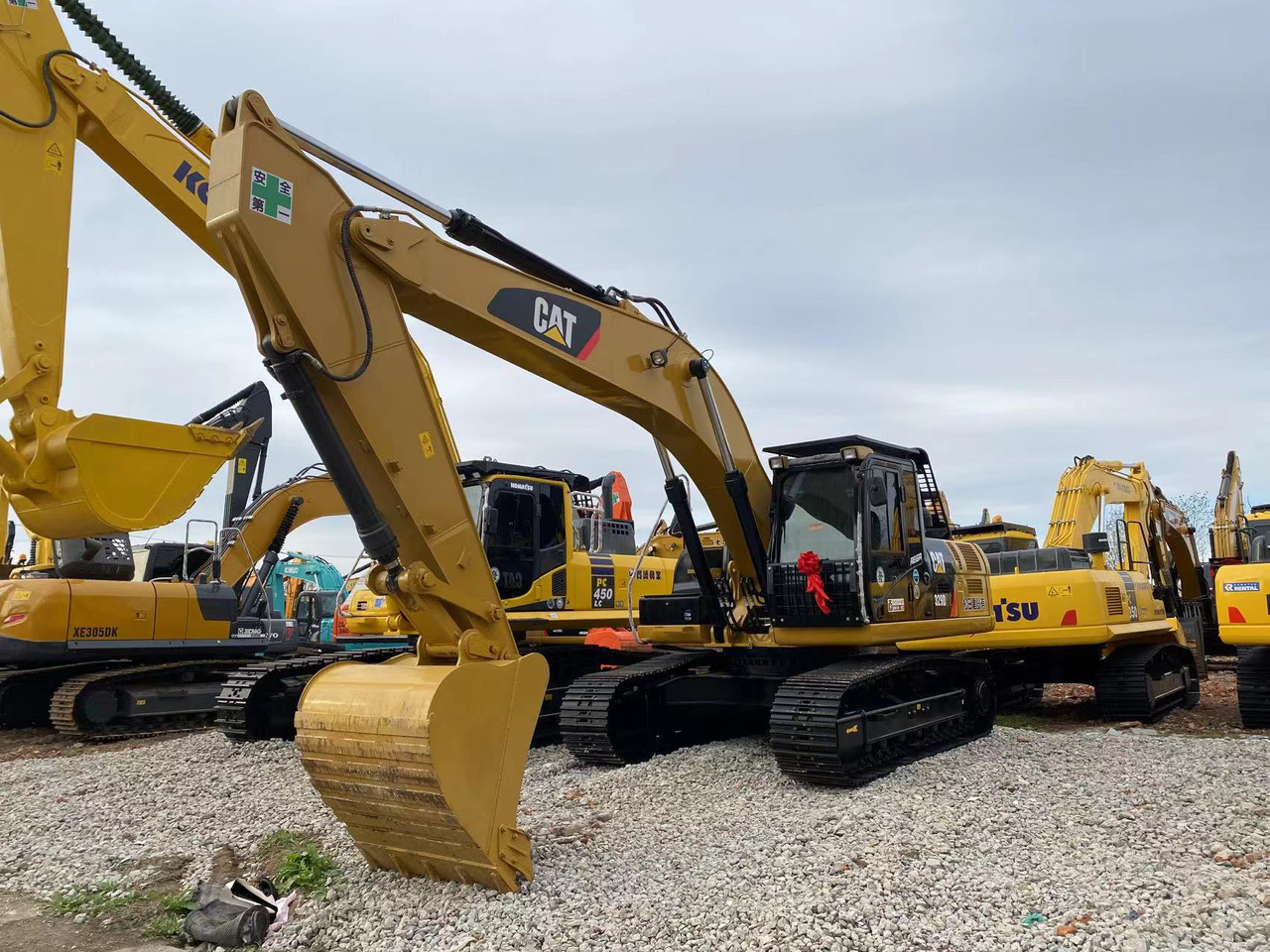 CATERPILLAR 329D2L - Pelle sur chenille: photos 4 CATERPILLAR 329D2L - Pelle sur chenille: photos 4