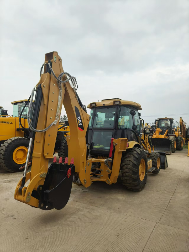 CATERPILLAR 420F - Tractopelle: photos 5 CATERPILLAR 420F - Tractopelle: photos 5