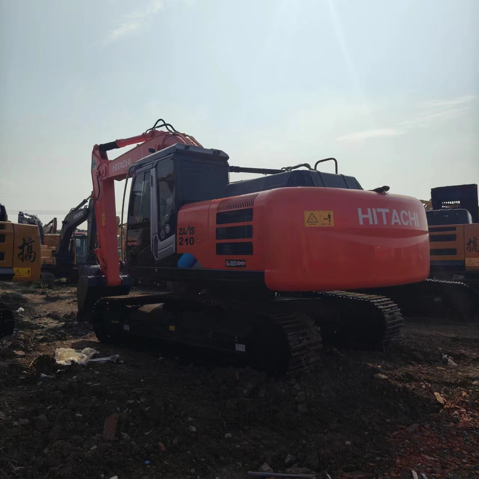 HITACHI ZX210 - Pelle sur chenille: photos 2 HITACHI ZX210 - Pelle sur chenille: photos 2