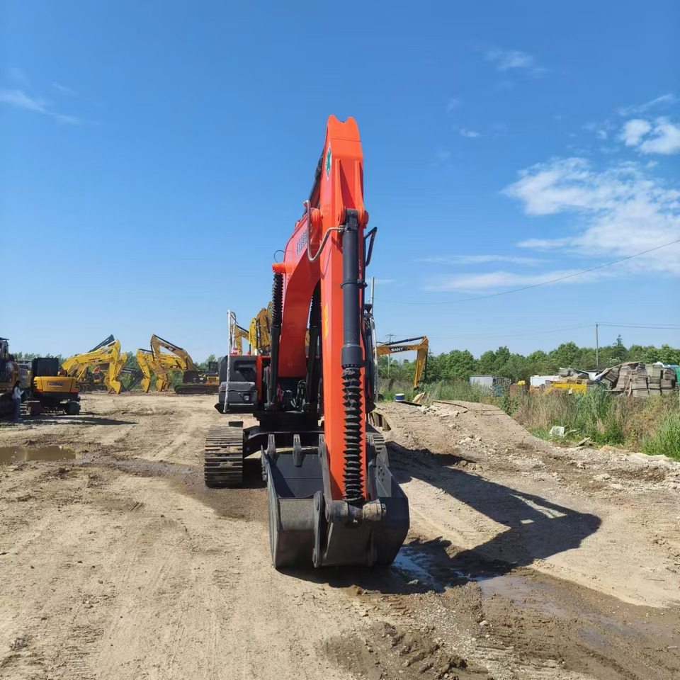 HITACHI ZX240 - Pelle sur chenille: photos 4 HITACHI ZX240 - Pelle sur chenille: photos 4