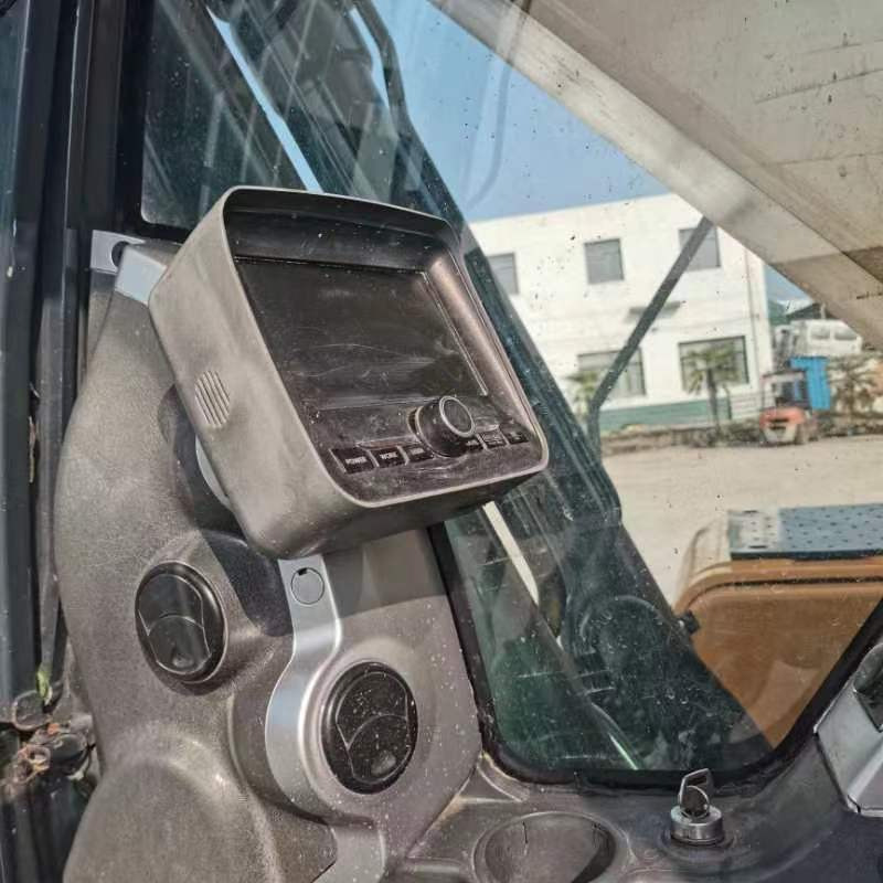 HYUNDAI R220LC-9S - Pelle sur chenille: photos 4 HYUNDAI R220LC-9S - Pelle sur chenille: photos 4