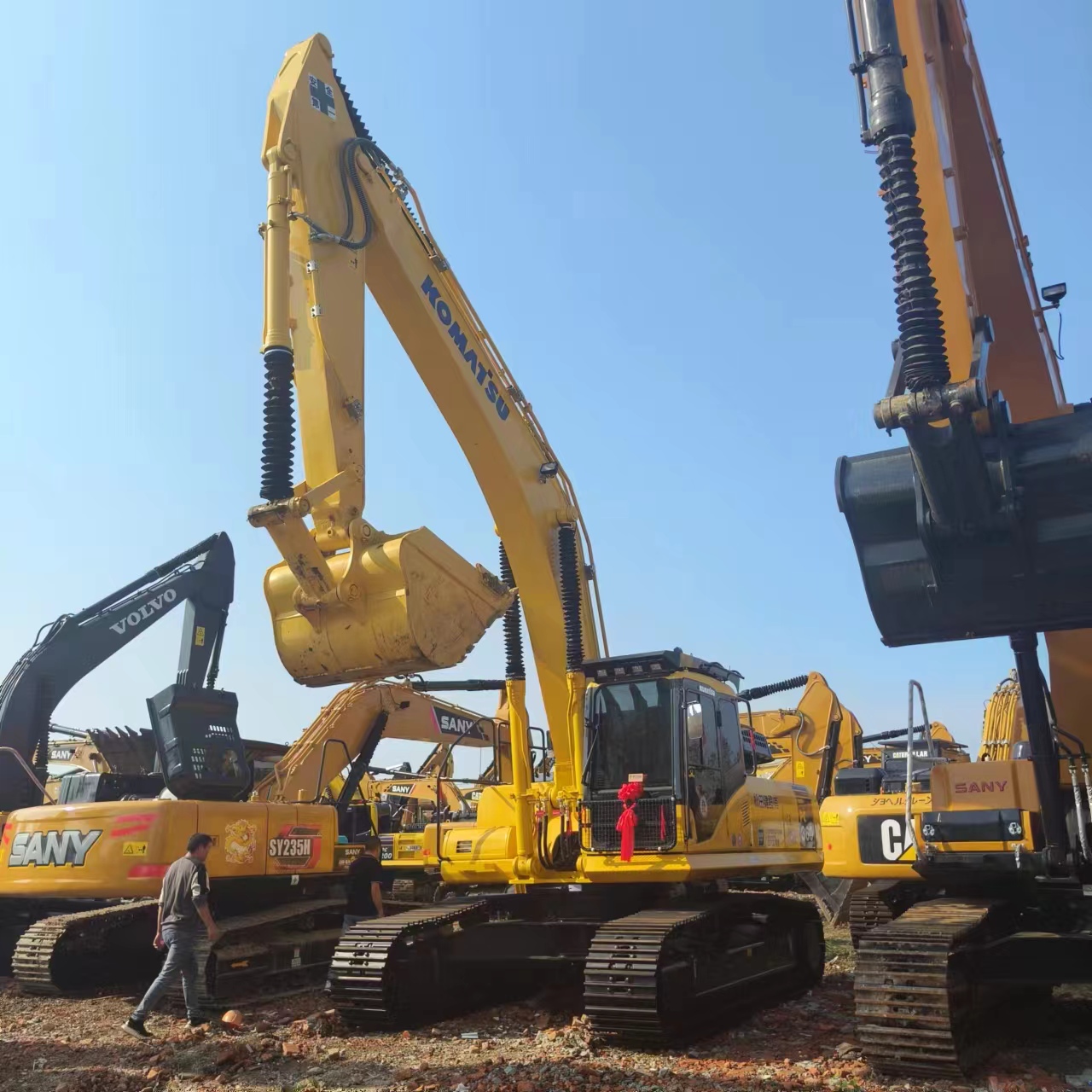 KOMATSU PC360 - Pelle sur chenille: photos 2 KOMATSU PC360 - Pelle sur chenille: photos 2
