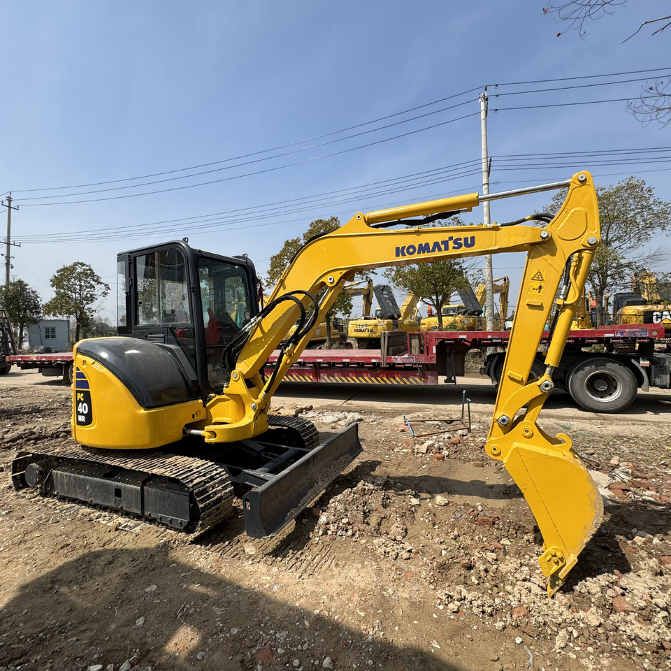 KOMATSU PC40 - Mini pelle: photos 1 KOMATSU PC40 - Mini pelle: photos 1
