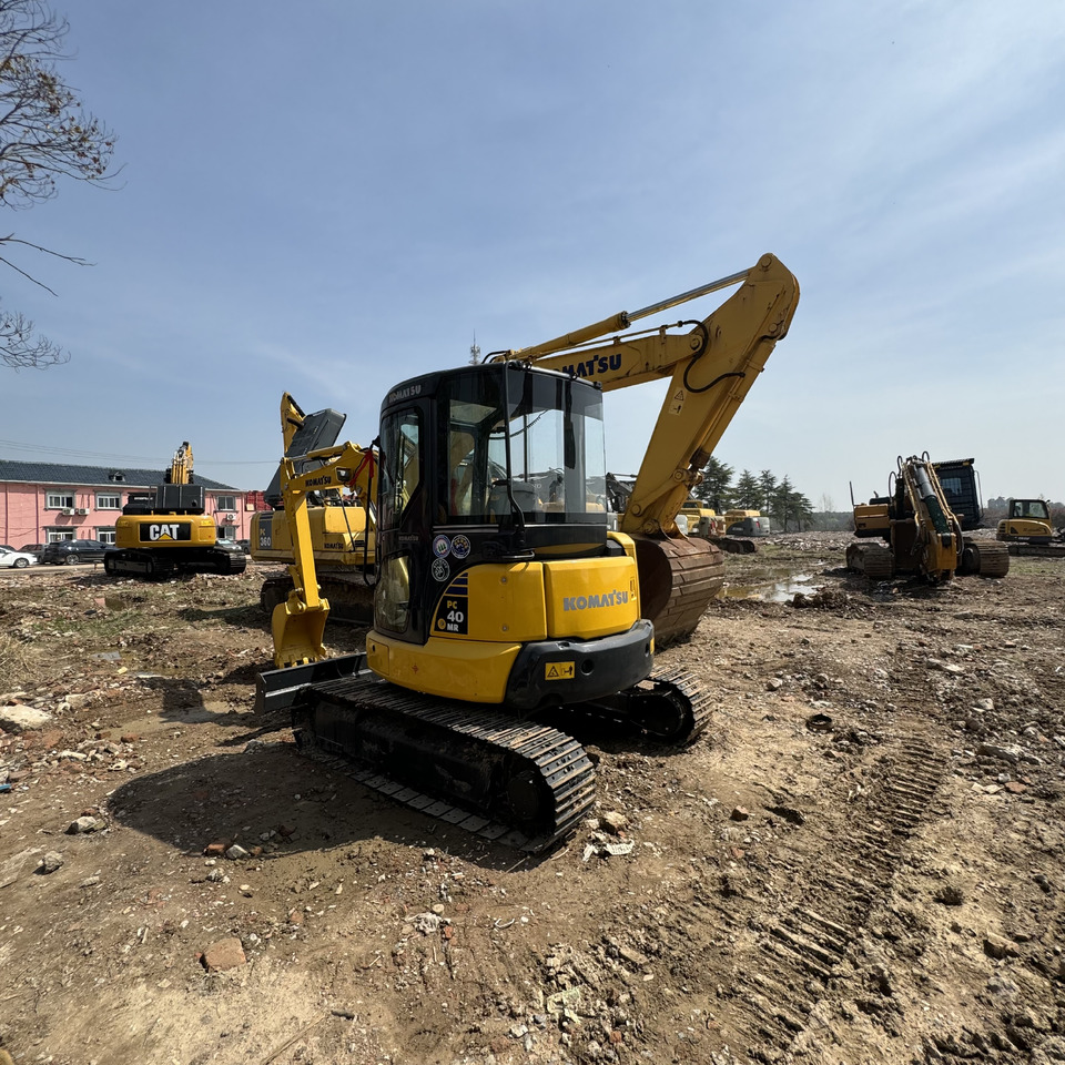 KOMATSU PC40 - Mini pelle: photos 3 KOMATSU PC40 - Mini pelle: photos 3