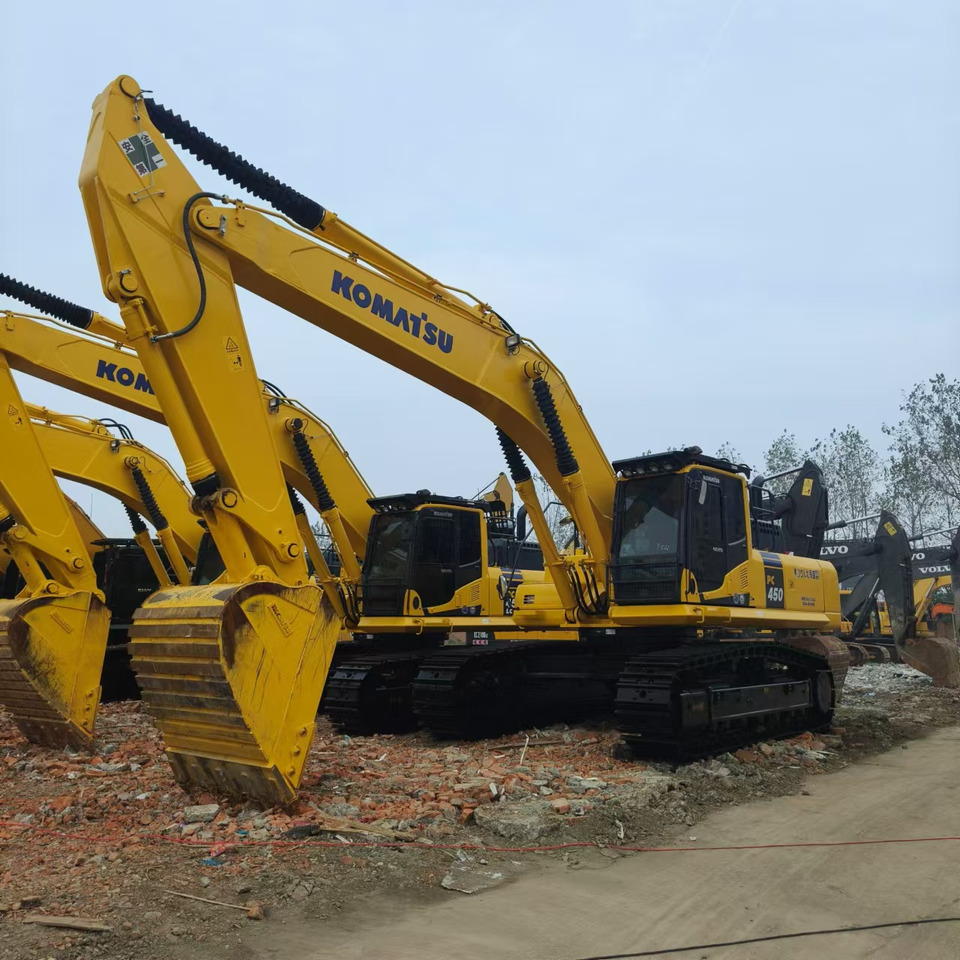 KOMATSU PC450-8 - Pelle sur chenille: photos 2 KOMATSU PC450-8 - Pelle sur chenille: photos 2