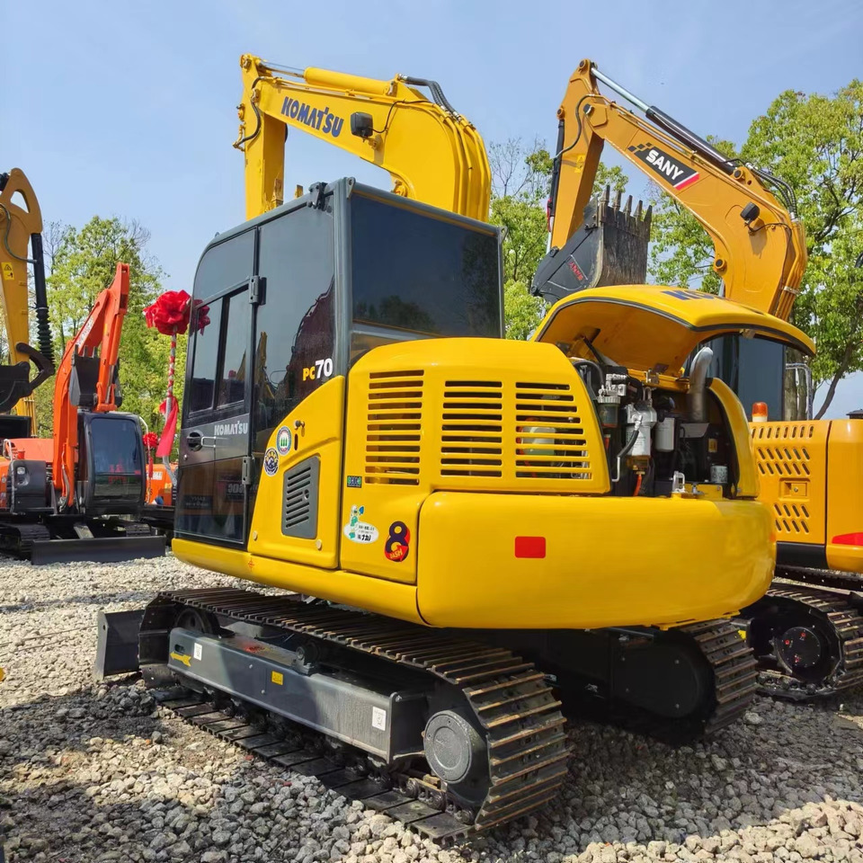 KOMATSU PC70 - Pelle sur chenille: photos 2 KOMATSU PC70 - Pelle sur chenille: photos 2