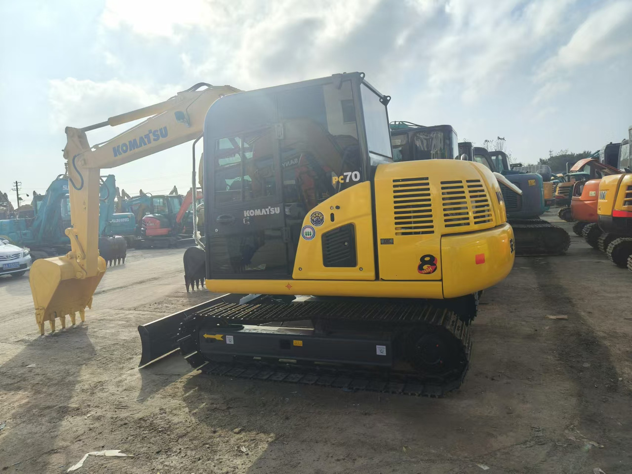 KOMATSU PC70 - Mini pelle: photos 2 KOMATSU PC70 - Mini pelle: photos 2