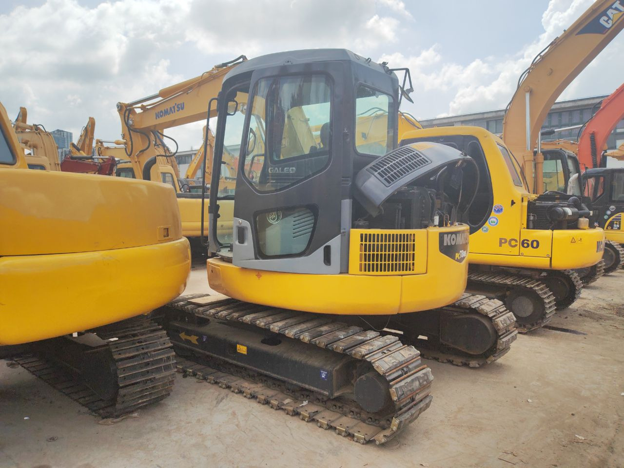 KOMATSU PC78US - Pelle sur chenille: photos 2 KOMATSU PC78US - Pelle sur chenille: photos 2