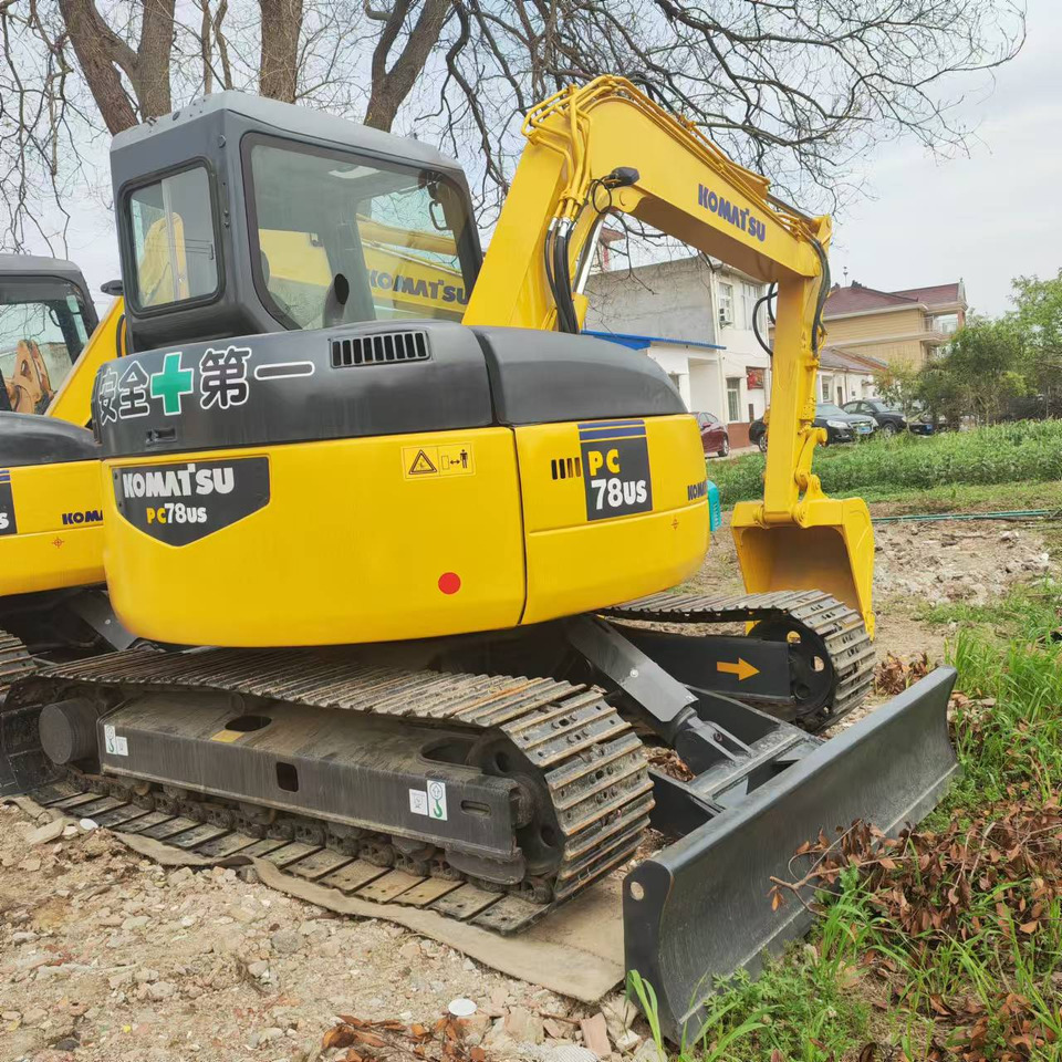 KOMATSU PC78US - Pelle sur chenille: photos 3 KOMATSU PC78US - Pelle sur chenille: photos 3