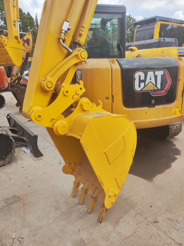 KOMATSU PC78US - Pelle sur chenille: photos 4 KOMATSU PC78US - Pelle sur chenille: photos 4