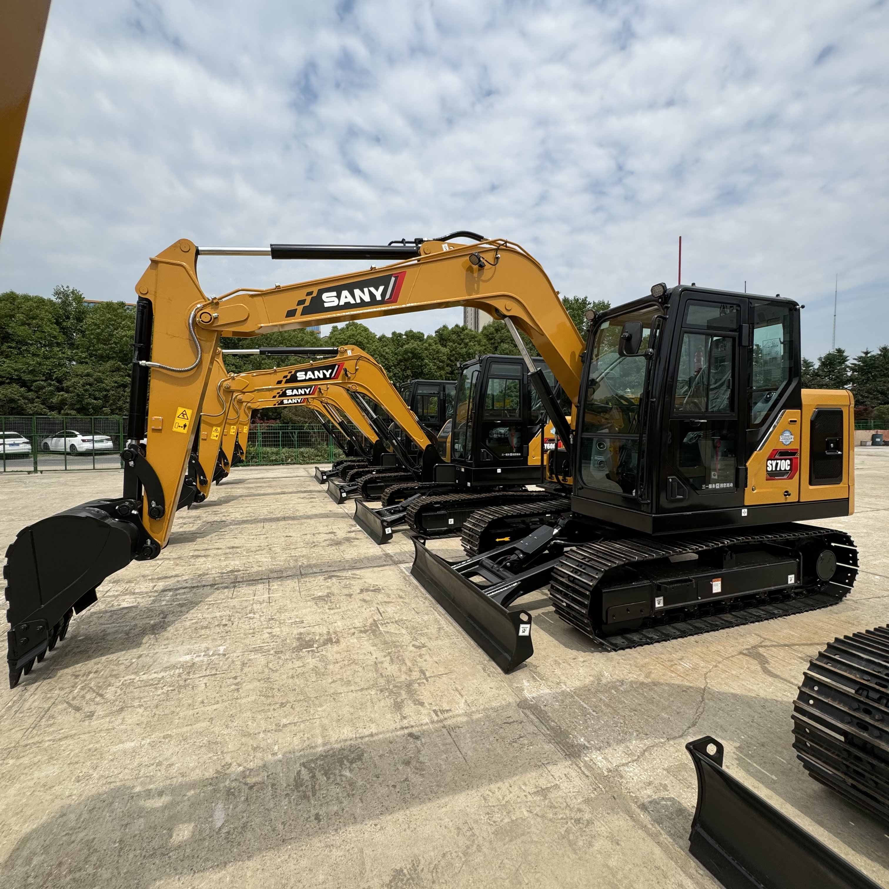 SANY SY70C - Pelle sur chenille: photos 4 SANY SY70C - Pelle sur chenille: photos 4