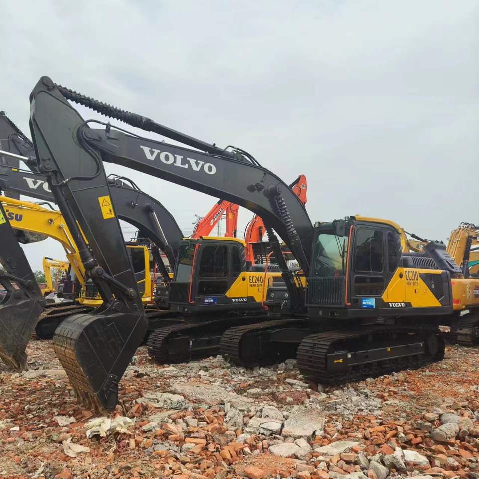 VOLVO EC210 - Pelle sur chenille: photos 2 VOLVO EC210 - Pelle sur chenille: photos 2