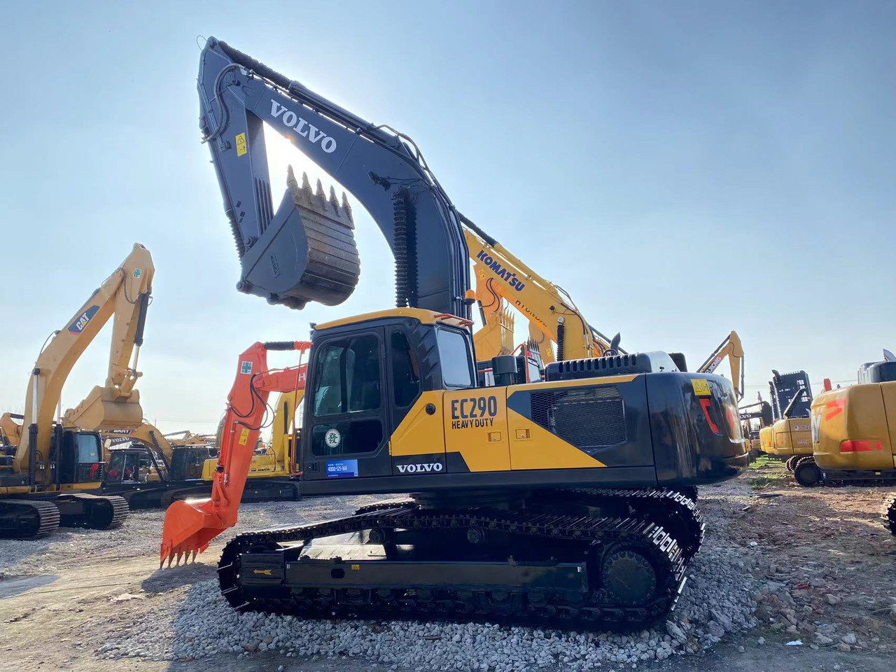 VOLVO EC290 - Pelle sur chenille: photos 1 VOLVO EC290 - Pelle sur chenille: photos 1