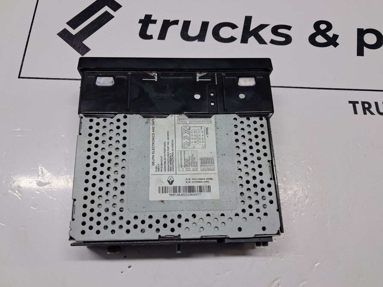 DELPHI RADIO DELPHI RADIOODTWARZACZ CD 12V RENAULT GAMA D ORYGINAŁ - Cabine et intérieur pour Camion: photos 3 DELPHI RADIO DELPHI RADIOODTWARZACZ CD 12V RENAULT GAMA D ORYGINAŁ - Cabine et intérieur pour Camion: photos 3
