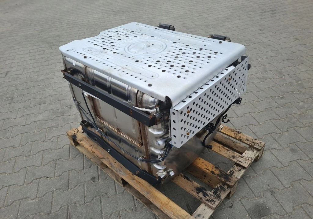 FORD KATALIZATOR TŁUMIK DPF FILTR KOMPLETNY FORD F-MAX CARGO 500 EURO 6 - Silencieux pour Camion: photos 2 FORD KATALIZATOR TŁUMIK DPF FILTR KOMPLETNY FORD F-MAX CARGO 500 EURO 6 - Silencieux pour Camion: photos 2