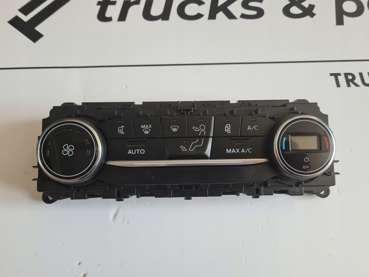 FORD PANEL OGRZEWANIA KLIMATYZACJI FORD F-MAX 500 TRUCKS EURO 6 - Panel de instrumentos pour Camion: photos 2 FORD PANEL OGRZEWANIA KLIMATYZACJI FORD F-MAX 500 TRUCKS EURO 6 - Panel de instrumentos pour Camion: photos 2