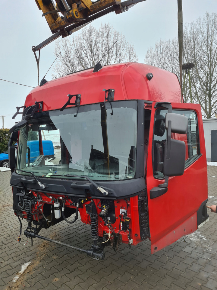 GOŁA SZKIELET POSZYCIE BLACHA RENAULT GAMA T RANGE EURO 6 - Cabine: photos 2 GOŁA SZKIELET POSZYCIE BLACHA RENAULT GAMA T RANGE EURO 6 - Cabine: photos 2