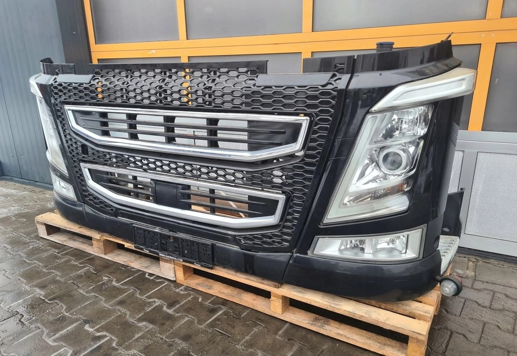 KOMPLETNY PRZÓD LAMPA XENON ATRAPA GRILL ZDERZAK VOLVO FH 4 FH 16 EURO 6 - Pare-chocs: photos 3 KOMPLETNY PRZÓD LAMPA XENON ATRAPA GRILL ZDERZAK VOLVO FH 4 FH 16 EURO 6 - Pare-chocs: photos 3