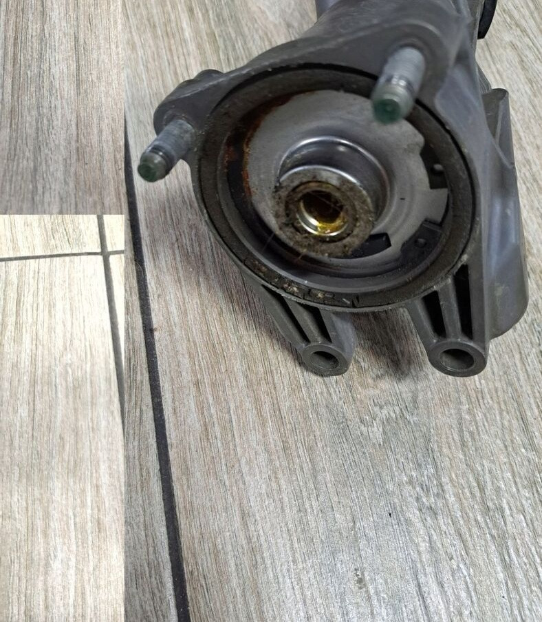 Knorr-Bremse Renault GAMA T C K - Valve de frein pour Camion: photos 2 Knorr-Bremse Renault GAMA T C K - Valve de frein pour Camion: photos 2
