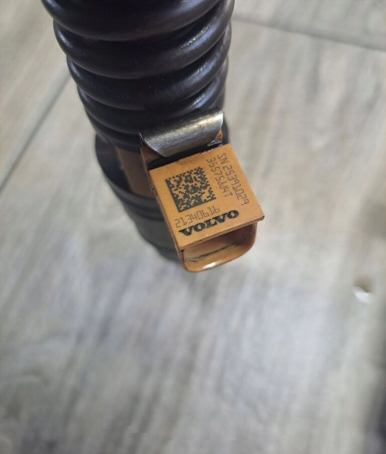 Renault POMPO E POMPOWTRYSKI MAGNUM DXI VOLVO FM FH 21340616 Renault RENAULT MAGNUM DXI VOLVO FM FH 21340616 - Pompe haute pression pour Camion: photos 3 Renault POMPO E POMPOWTRYSKI MAGNUM DXI VOLVO FM FH 21340616 Renault RENAULT MAGNUM DXI VOLVO FM FH 21340616 - Pompe haute pression pour Camion: photos 3