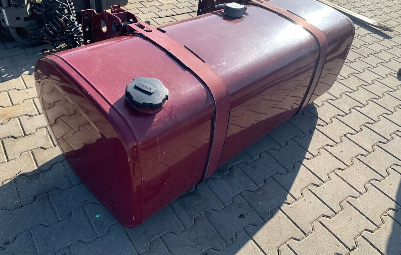 Renault ZBIORNIK PALIWA RENAULT GAMA T LOW DECK 150x69x56 1 - Réservoir de carburant pour Camion: photos 1 Renault ZBIORNIK PALIWA RENAULT GAMA T LOW DECK 150x69x56 1 - Réservoir de carburant pour Camion: photos 1