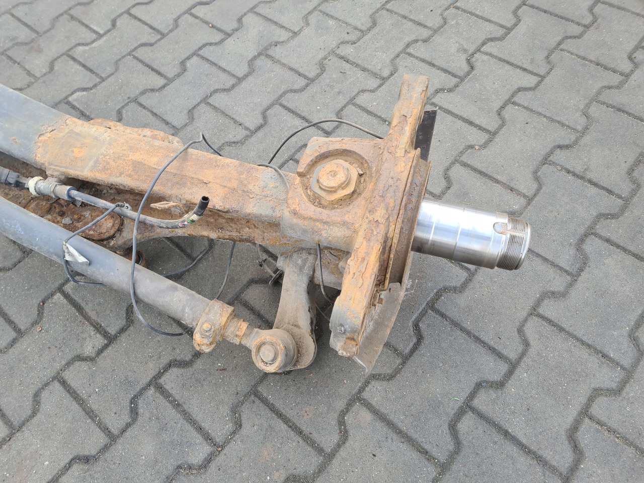 VOLVO BELKA OŚ TYŁ TYLNA WLECZONA ZWROTNICE FI 78 VOLVO FH 4 FM 4 FH 16 FH 5 FM 5 - Essieu arrière pour Camion: photos 4 VOLVO BELKA OŚ TYŁ TYLNA WLECZONA ZWROTNICE FI 78 VOLVO FH 4 FM 4 FH 16 FH 5 FM 5 - Essieu arrière pour Camion: photos 4