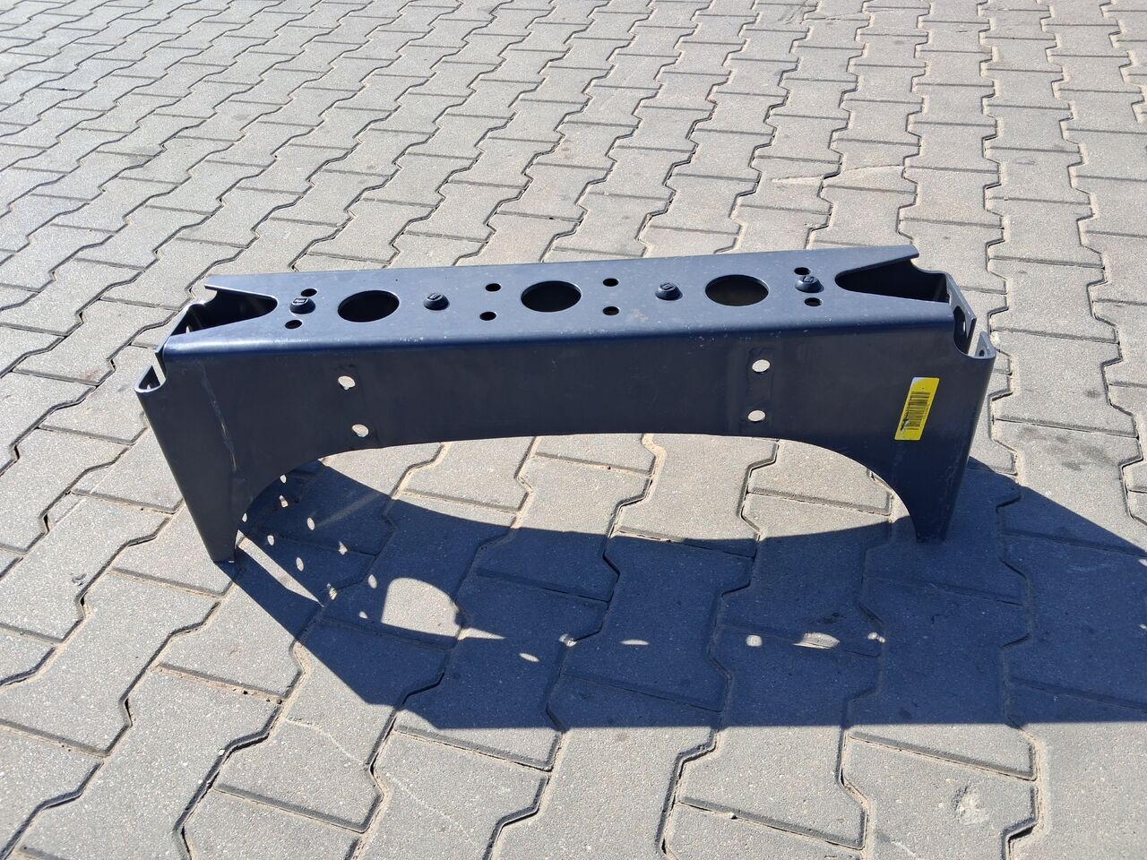 VOLVO BELKA POPRZECZKA RAMY TYŁ RENAULT GAMA T RANGE VOLVO FH 4 FM 4 - Carrosserie et extérieur pour Camion: photos 3 VOLVO BELKA POPRZECZKA RAMY TYŁ RENAULT GAMA T RANGE VOLVO FH 4 FM 4 - Carrosserie et extérieur pour Camion: photos 3