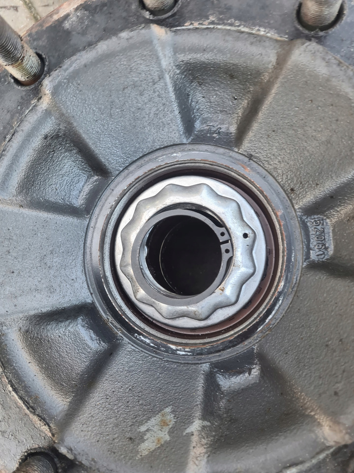 VOLVO PIASTA KOŁA PRZÓD ŁOŻYSKO FI 78 MM TARCZA 410MM VOLVO FH FM RENAULT GAMA T - Moyeu pour Camion: photos 3 VOLVO PIASTA KOŁA PRZÓD ŁOŻYSKO FI 78 MM TARCZA 410MM VOLVO FH FM RENAULT GAMA T - Moyeu pour Camion: photos 3