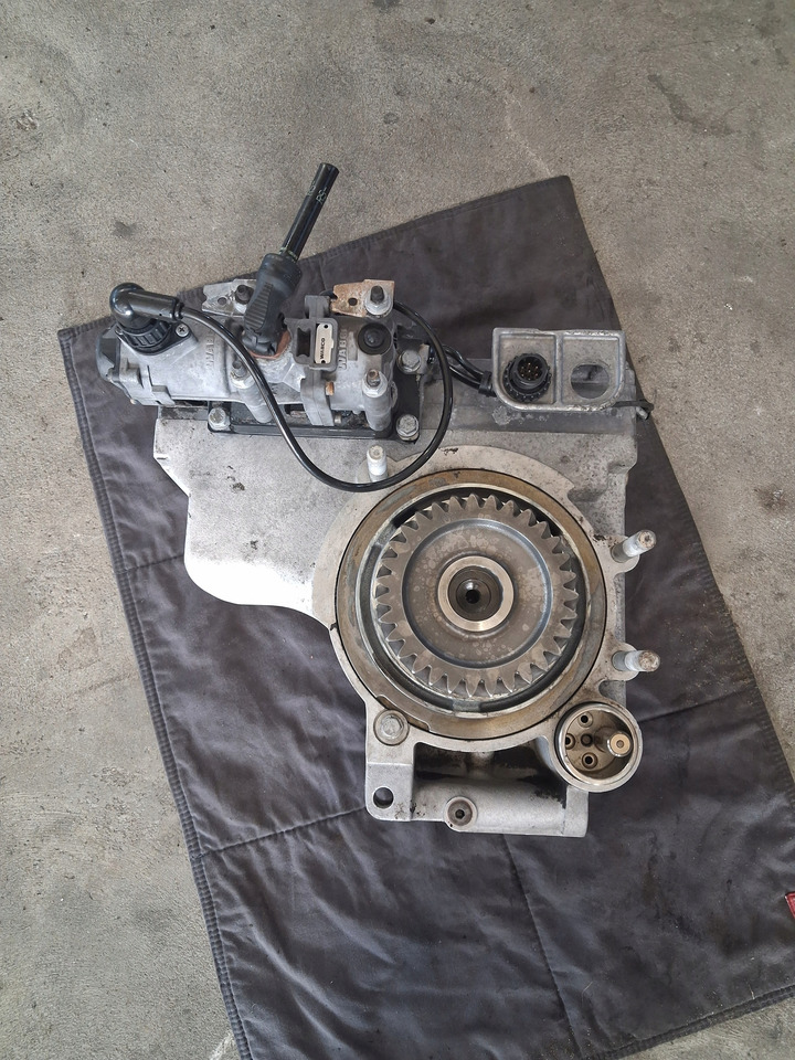 VOLVO RETARDER INTARDER SKRZYNI BIEGÓW I-SHIFT VOLVO FH FM 4 5 RENAULT GAMA T - Boîte de vitesse et pièces: photos 1 VOLVO RETARDER INTARDER SKRZYNI BIEGÓW I-SHIFT VOLVO FH FM 4 5 RENAULT GAMA T - Boîte de vitesse et pièces: photos 1