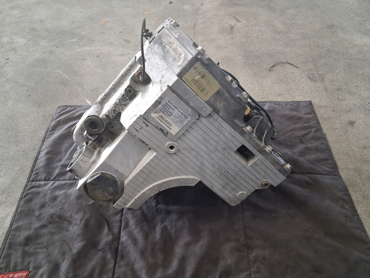 VOLVO RETARDER INTARDER SKRZYNI BIEGÓW I-SHIFT VOLVO FH FM 4 5 RENAULT GAMA T - Boîte de vitesse et pièces: photos 2 VOLVO RETARDER INTARDER SKRZYNI BIEGÓW I-SHIFT VOLVO FH FM 4 5 RENAULT GAMA T - Boîte de vitesse et pièces: photos 2