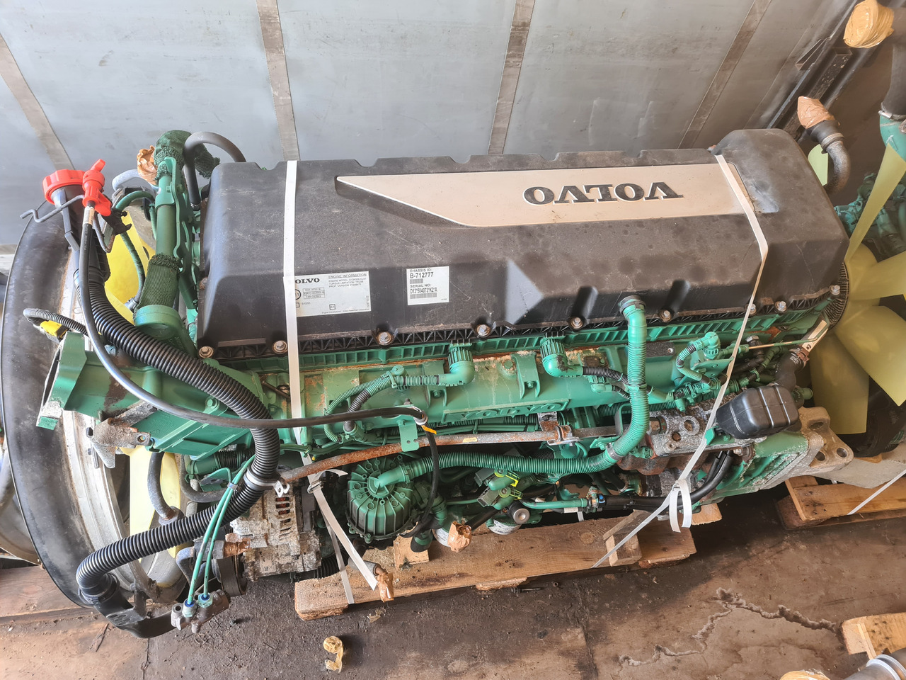 VOLVO SILNIK KOMPLETNY VOLVO FH FM 4 D13K K2 500 EUVI EURO 6 - Moteur pour Camion: photos 3 VOLVO SILNIK KOMPLETNY VOLVO FH FM 4 D13K K2 500 EUVI EURO 6 - Moteur pour Camion: photos 3