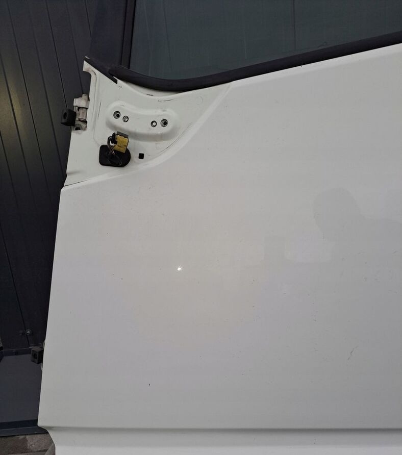 Volvo FH 4 - Portière et pièces pour Camion: photos 5 Volvo FH 4 - Portière et pièces pour Camion: photos 5