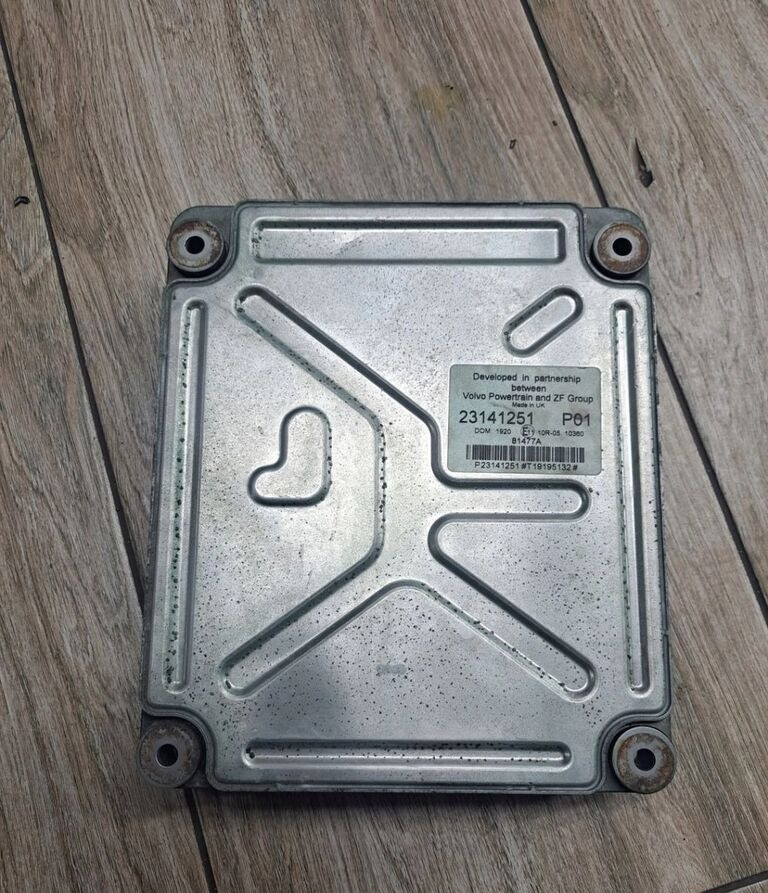 Volvo KASETA KOMPUTER SILNIKA D13K FH 4 FM 4 FH 23141251 Renault TRW - Bloc de gestion pour Camion: photos 2 Volvo KASETA KOMPUTER SILNIKA D13K FH 4 FM 4 FH 23141251 Renault TRW - Bloc de gestion pour Camion: photos 2