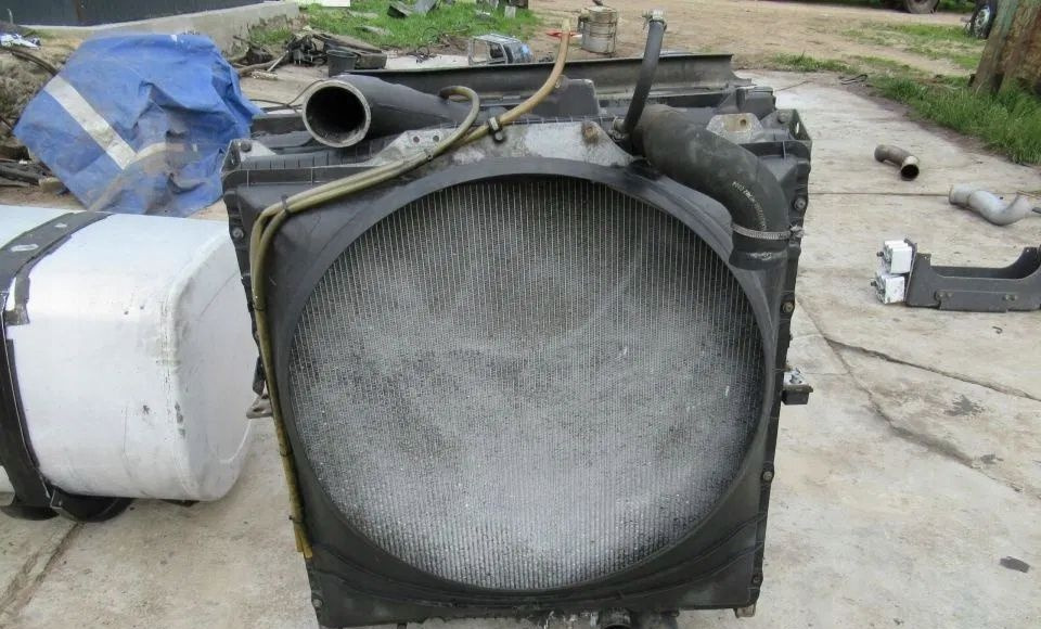 Volvo KOMPLET CHŁODNICA VOLVO FH 12 13 - Radiateur pour Camion: photos 1 Volvo KOMPLET CHŁODNICA VOLVO FH 12 13 - Radiateur pour Camion: photos 1