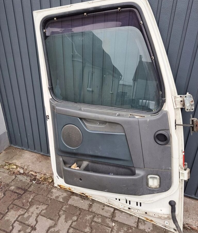 Volvo KOMPLETNE LEWE FH 13 LIFT   Volvo OE - Portière et pièces pour Camion: photos 4 Volvo KOMPLETNE LEWE FH 13 LIFT   Volvo OE - Portière et pièces pour Camion: photos 4