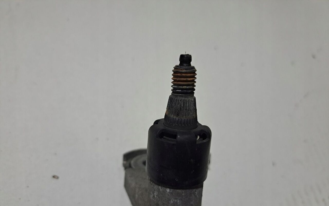 Volvo MECHANIZM WYCIERACZEK KOMPLET VOLVO FH 4 EURO 6 - Essuie-glace pour Camion: photos 2 Volvo MECHANIZM WYCIERACZEK KOMPLET VOLVO FH 4 EURO 6 - Essuie-glace pour Camion: photos 2