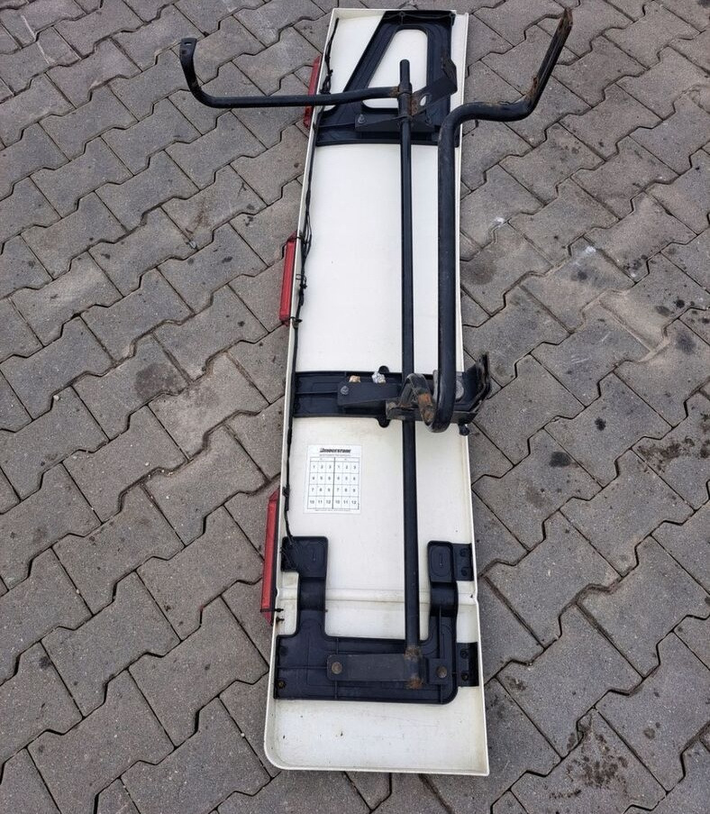 Volvo OWIEWKA LEWA SPOILER ZAKABINOWY VOLVO FH 12 13 - Aérodynamique/ Spoilers pour Camion: photos 5 Volvo OWIEWKA LEWA SPOILER ZAKABINOWY VOLVO FH 12 13 - Aérodynamique/ Spoilers pour Camion: photos 5