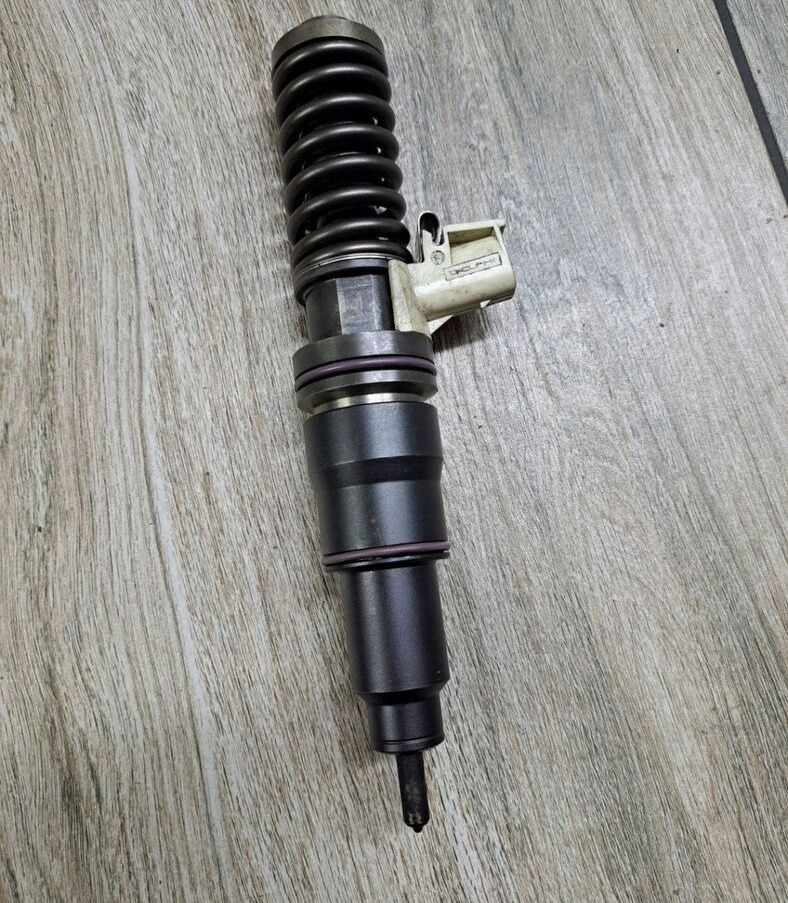 Volvo POMPOWTRYSKIWACZ WTRYSK RENAULT MAGNUM DXI VOLVO FM FH 85003263 - Pompe haute pression pour Camion: photos 2 Volvo POMPOWTRYSKIWACZ WTRYSK RENAULT MAGNUM DXI VOLVO FM FH 85003263 - Pompe haute pression pour Camion: photos 2