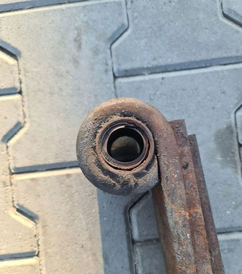 Volvo RESOR PRZEDNI PRZÓD 3 LAGOWY 3 PIÓRA VOLVO FH FM 257875 - Suspension du ressort pour Camion: photos 2 Volvo RESOR PRZEDNI PRZÓD 3 LAGOWY 3 PIÓRA VOLVO FH FM 257875 - Suspension du ressort pour Camion: photos 2