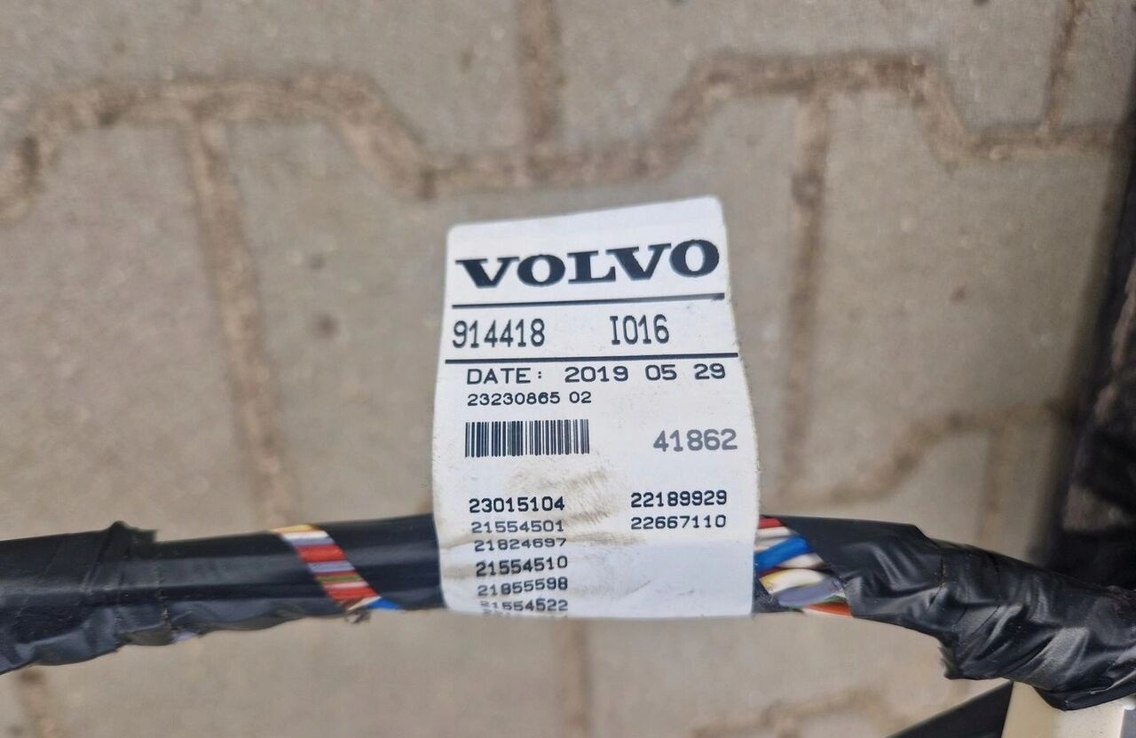 Volvo WIĄZKA ISNTALACJA KABINY DESKI FH 4 LIFT I-SAVE. Volvo - Câble/ Fil pour Camion: photos 2 Volvo WIĄZKA ISNTALACJA KABINY DESKI FH 4 LIFT I-SAVE. Volvo - Câble/ Fil pour Camion: photos 2